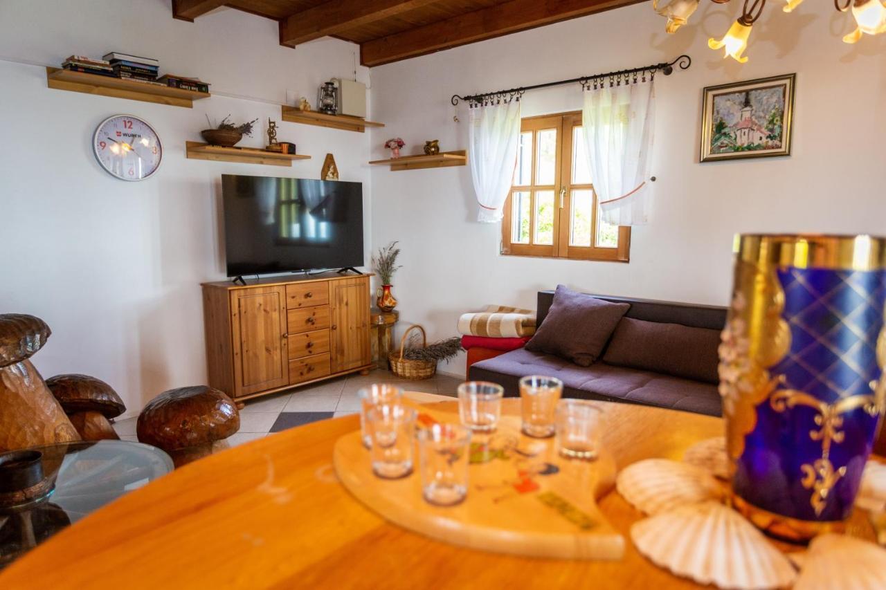 Kuca Za Odmor Zeleni Breg Vila Krapina Exterior foto